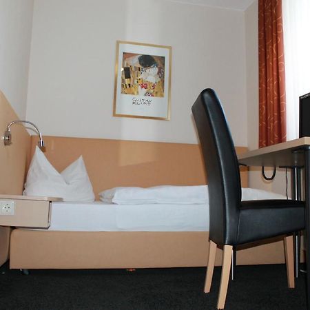 Hotel Huebler Φραγκφούρτη Εξωτερικό φωτογραφία