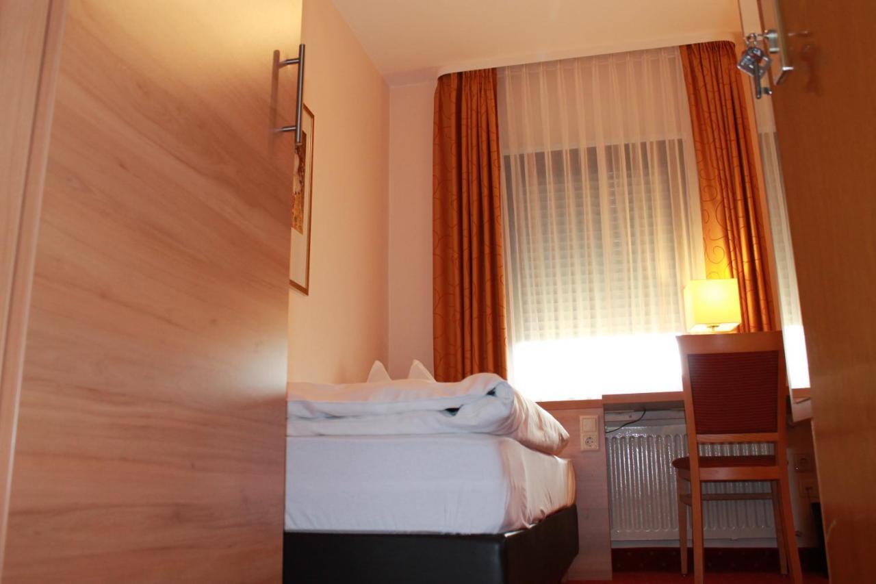Hotel Huebler Φραγκφούρτη Εξωτερικό φωτογραφία