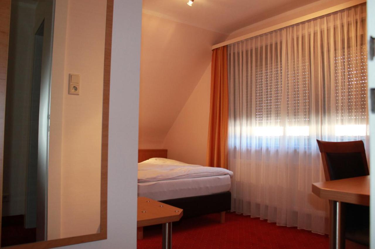 Hotel Huebler Φραγκφούρτη Εξωτερικό φωτογραφία
