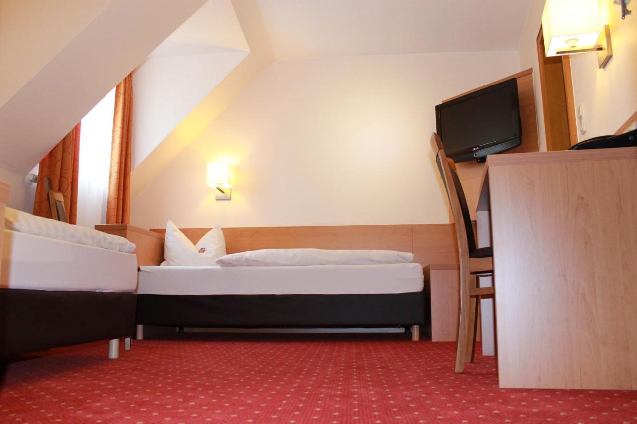Hotel Huebler Φραγκφούρτη Εξωτερικό φωτογραφία