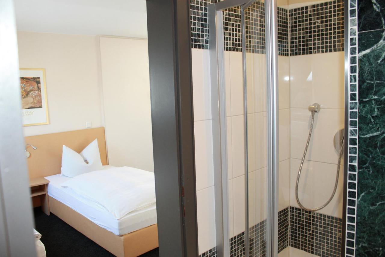 Hotel Huebler Φραγκφούρτη Εξωτερικό φωτογραφία