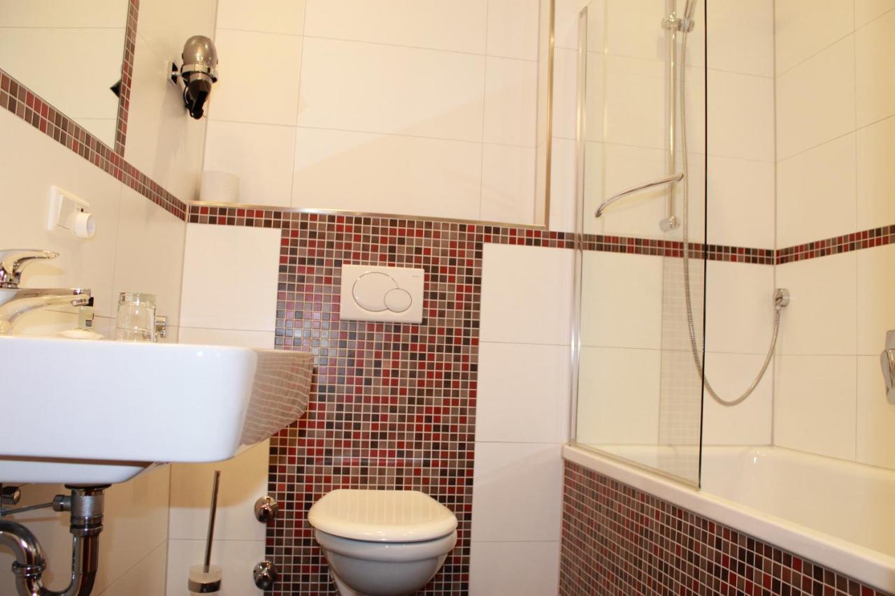 Hotel Huebler Φραγκφούρτη Εξωτερικό φωτογραφία
