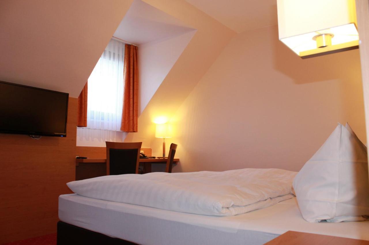 Hotel Huebler Φραγκφούρτη Εξωτερικό φωτογραφία