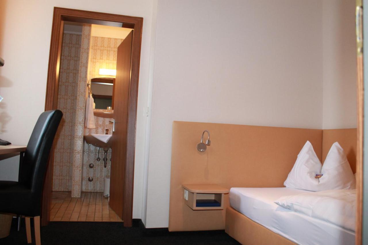 Hotel Huebler Φραγκφούρτη Εξωτερικό φωτογραφία
